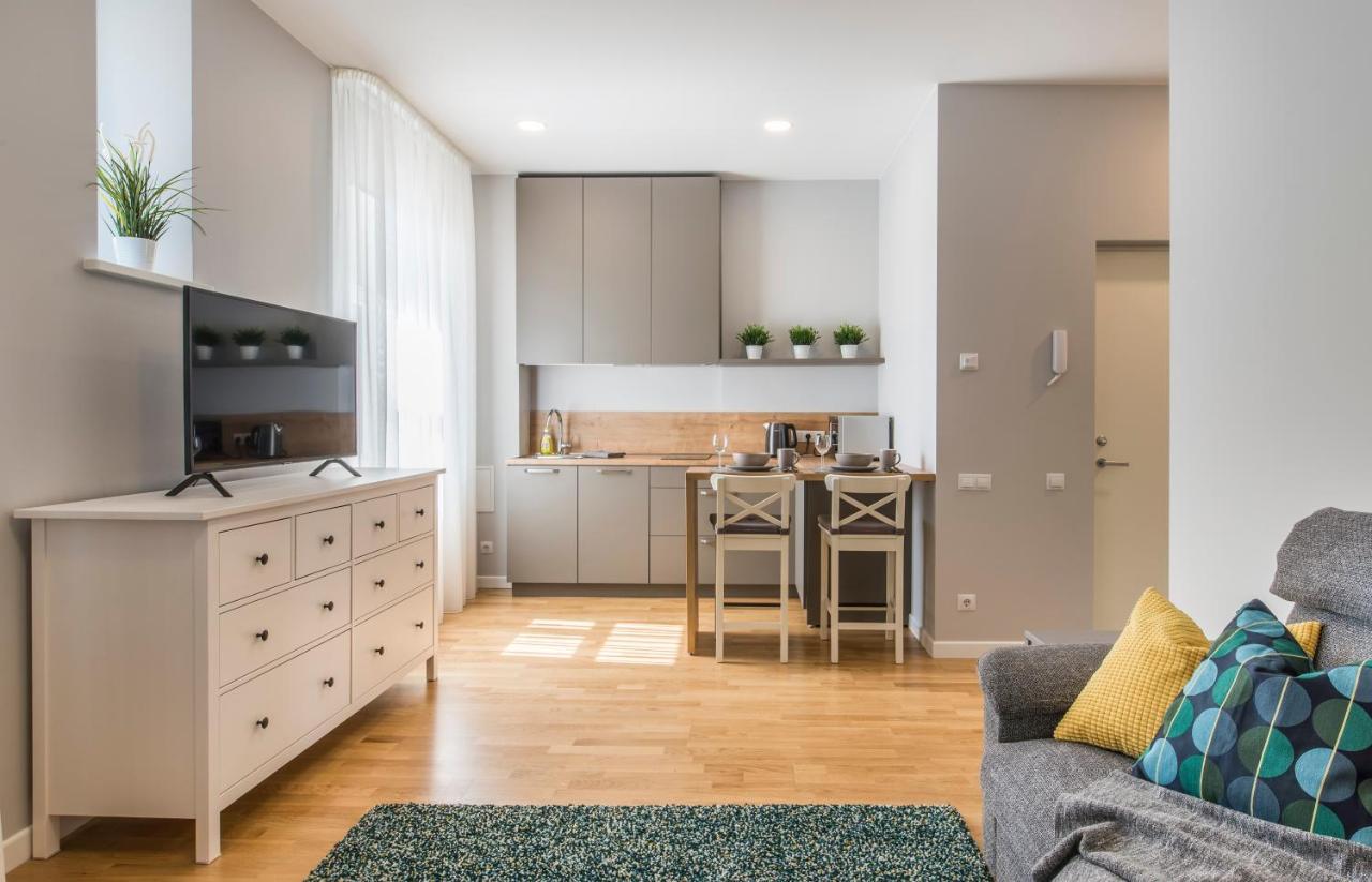 Perfect Location Cozy Studio Apt ➤Fully Equipped Riga Luaran gambar